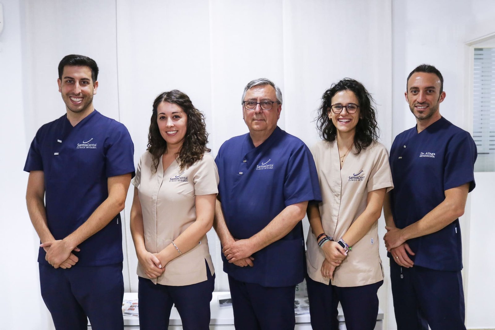 Equipo de Santos Dental en la clínica de Murcia